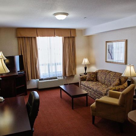 Peavine Inn & Suites High Prairie Dış mekan fotoğraf