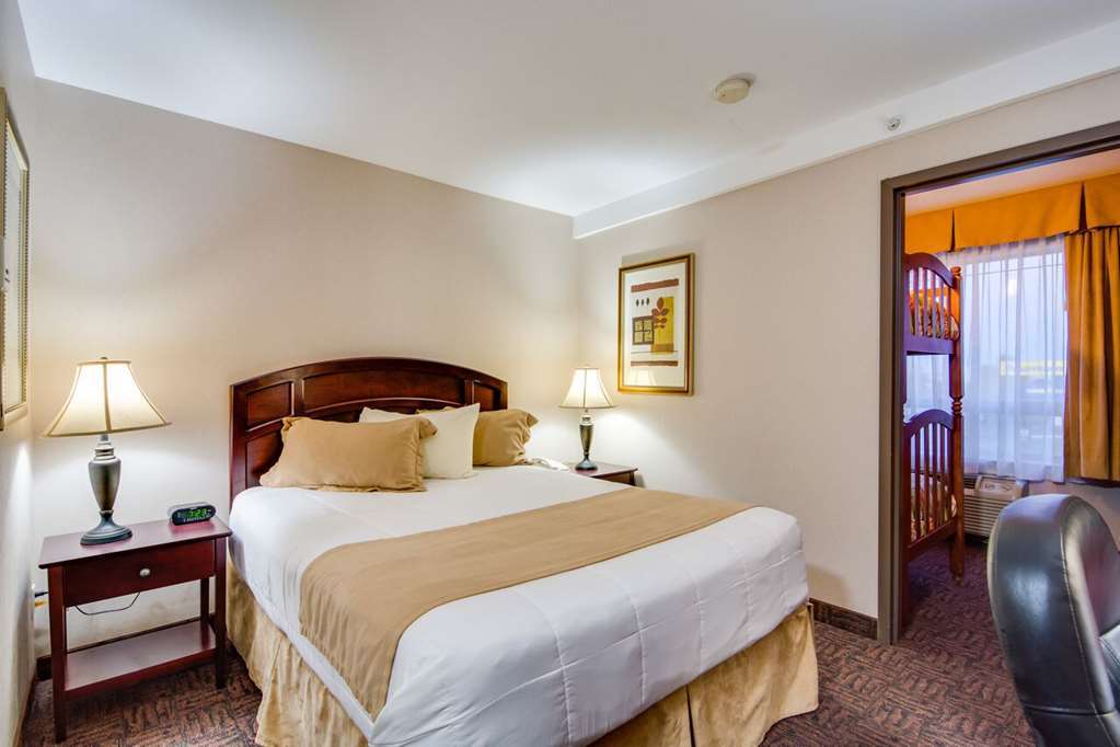 Peavine Inn & Suites High Prairie Oda fotoğraf