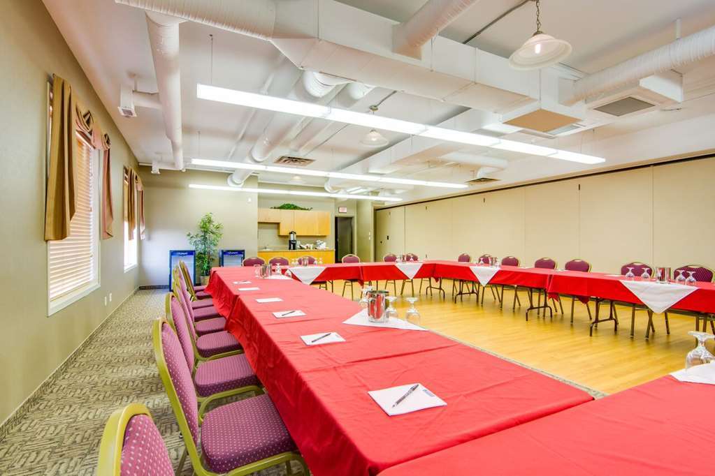 Peavine Inn & Suites High Prairie Konforlar fotoğraf
