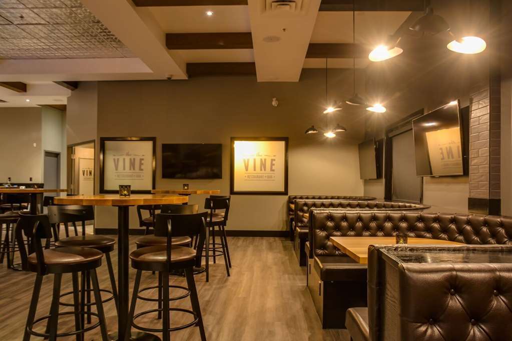 Peavine Inn & Suites High Prairie Restoran fotoğraf