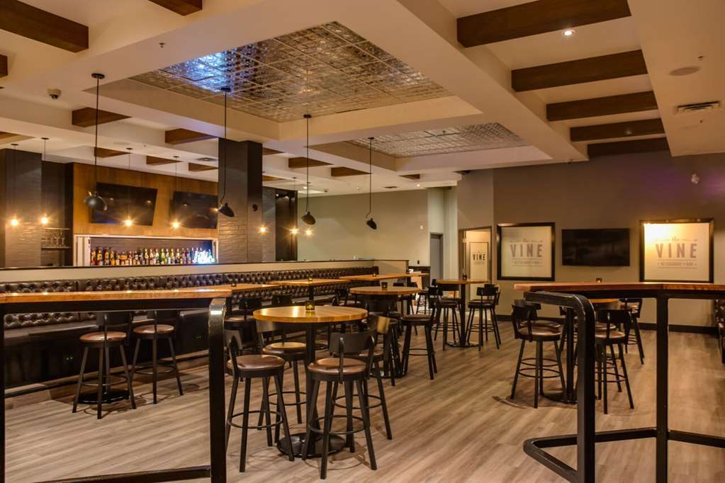 Peavine Inn & Suites High Prairie Restoran fotoğraf